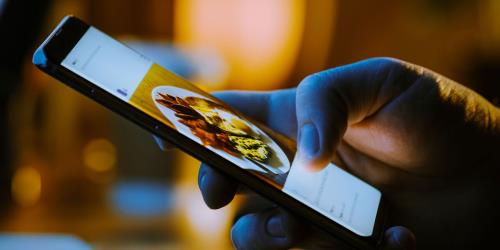 بهبود كارآیی صفحات لمسی با استفاده از هوش مصنوعی