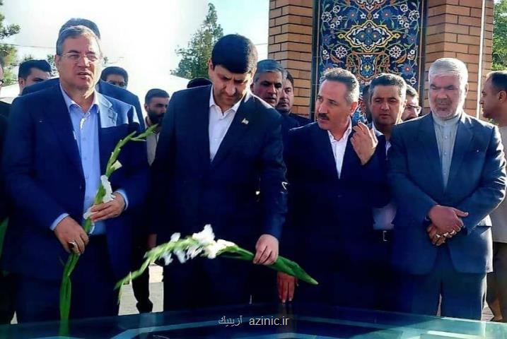 ادای احترام وزیر ارتباطات به شهدای ارومیه